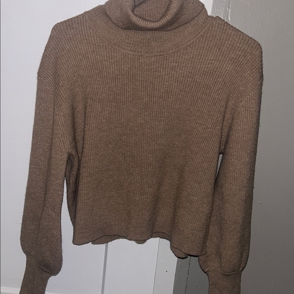NWT Edit By Nine Cropped Turtleneck Sweater - Picture 3 of 6
